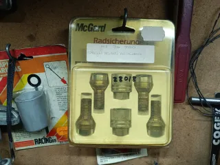 Tornillos antirrobo llantas McGard 14×1.5 – NUEVOS