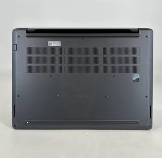 Portátil Dell Pro Max 16 MC16250 16”