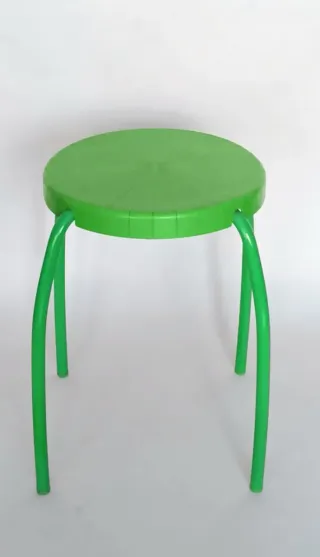 4 Taburetes Ikea Frosta Diseño Maria Vinka