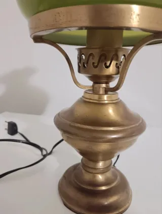 Lampada da tavolo vintage oro e verde