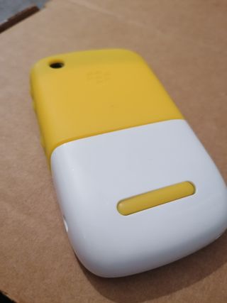 Blackberry Curve Blanco/Amarillo