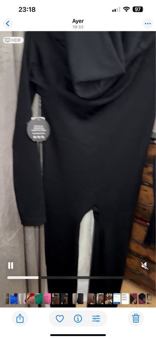 Mono beige de punto con cordones