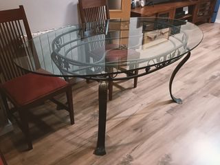 Mesa ovalada cristal y hierro forjado
