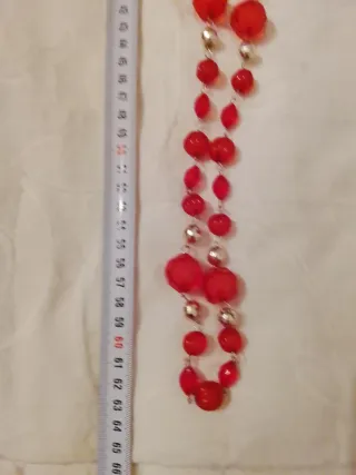 Collar fantasía bolas rojas y plateadas