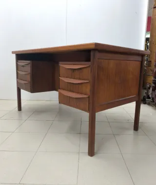 Escritorio Danés de teca Mid Century