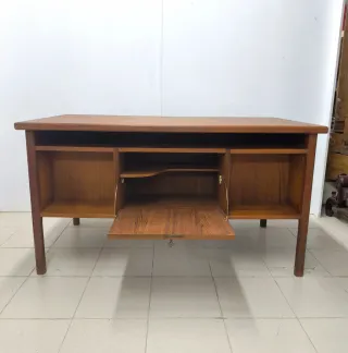 Escritorio Danés de teca Mid Century