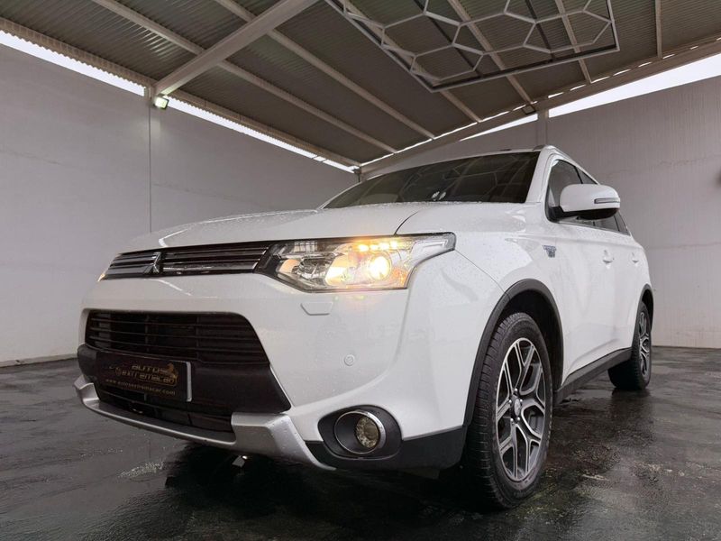 Mitsubishi Outlander 2015, foto 4