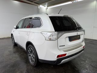 MITSUBISHI OUTLANDER 2.0PHEV 4WD PLUG-IN HYBRID EV