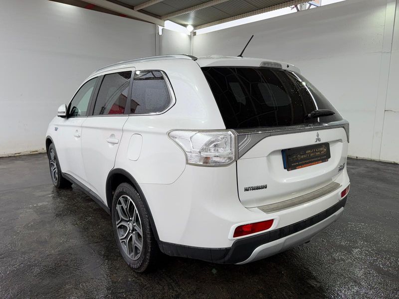 Mitsubishi Outlander 2015, foto 7
