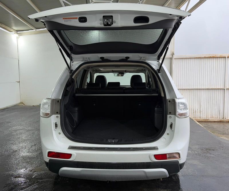 Mitsubishi Outlander 2015, foto 39