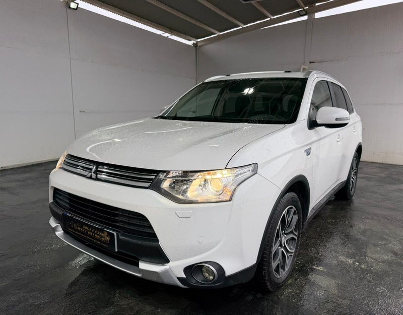 Mitsubishi Outlander 2015, foto 45