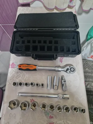 MALETIN MAGNUSSON CARRACA TELESCOPICA 20 PIEZAS