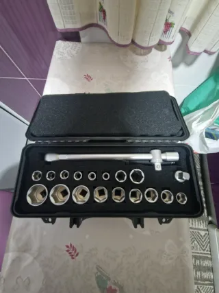 MALETIN MAGNUSSON CARRACA TELESCOPICA 20 PIEZAS