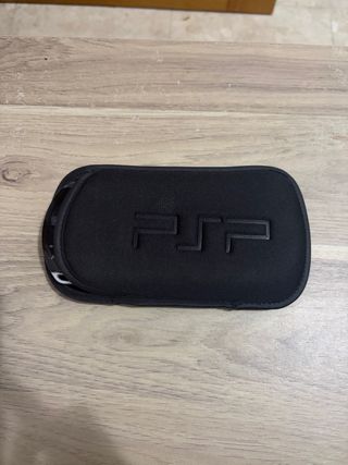 PSP 3000 Sony Negra impoluta + Memoria y juegos
