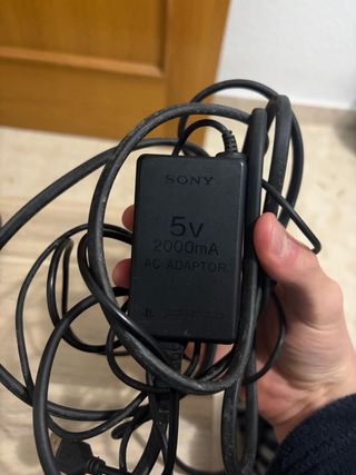 PSP 3000 Sony Negra impoluta + Memoria y juegos