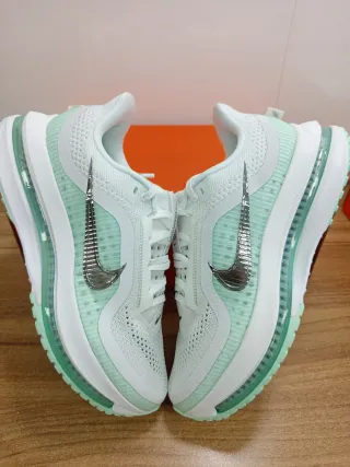 Nike Pegasus Premium Talla 40.5