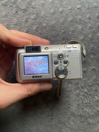 Cámara Digital Nikon Coolpix 3700
