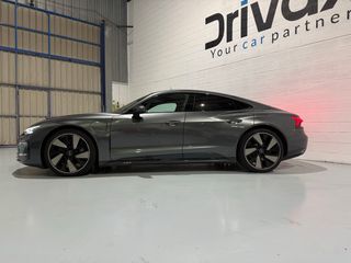 Audi e-tron GT Audi e-tron GT 60 quattro 350kW (476CV)