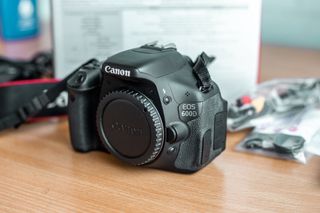 Cámara Canon EOS 600D