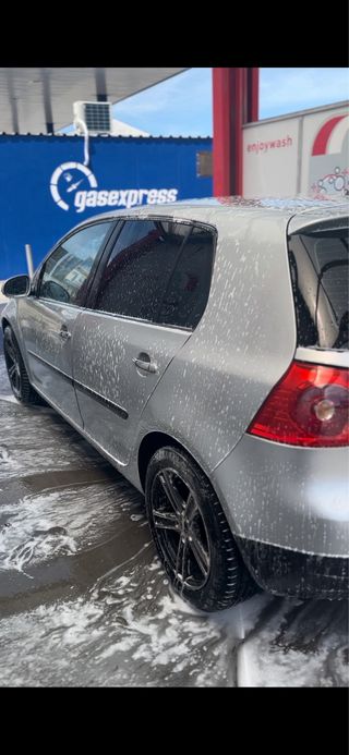 Volkswagen Golf 2004