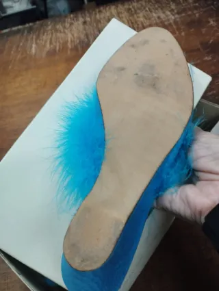 Zuecos El Corte Inglés Azules con Plumas