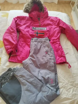 Pantalones de esquí grises y rosas