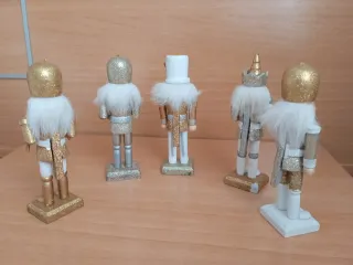 Cascanueces Navidad Músicos Dorados