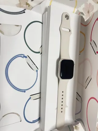 Apple Watch SE Beige/Plata