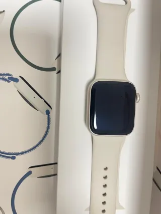 Apple Watch SE Beige/Plata