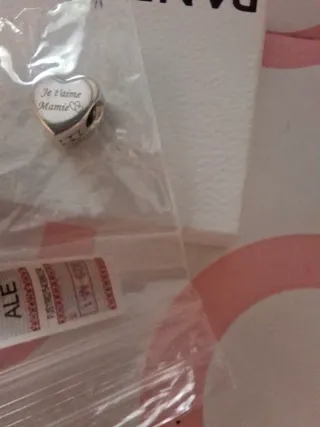 Charm Pandora SIN TOCAR con grabado Francés plata