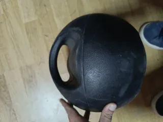 Balón medicinal 6kg negro con asa