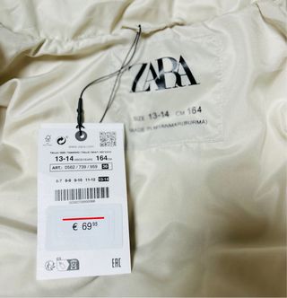 Parka Zara plumífero beige T.13-14 sin estrenar