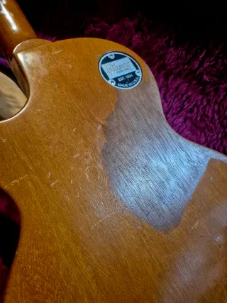 Gibson Les Paul Gold Top Deluxe 2001