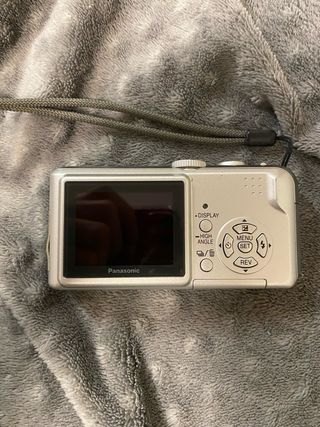 Cámara Digital Panasonic Lumix DMC-LS2