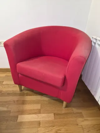 Butaca roja Ikea