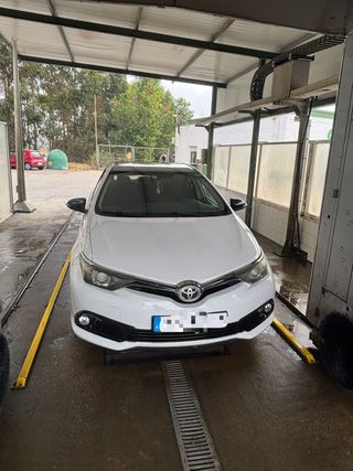 Toyota Auris 2015