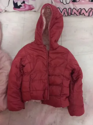 Lote 2 abrigos reversibles niña