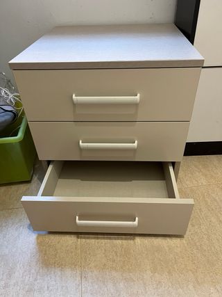 Cajonera 3 cajones beige/blanco