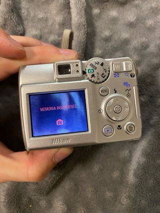 Cámara Digital Nikon Coolpix 5600