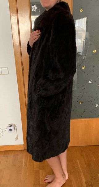 Abrigo largo negro tipo visón