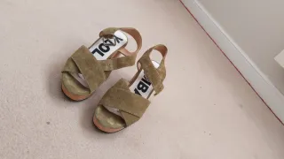 Sandalias Bimba y Lola Tacon Corcho Caqui