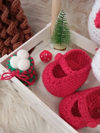 Muñeca crochet Navidad con vestidor