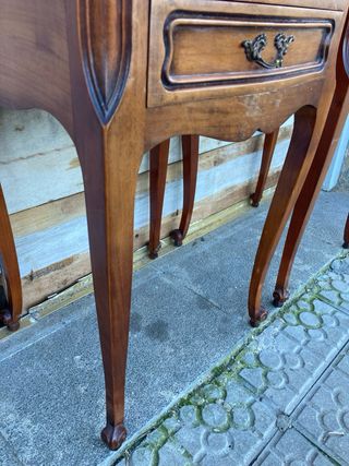 Coppia di comodini in stile Luigi XV