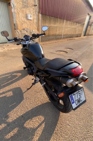 Yamaha FZ6
