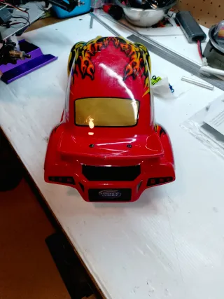 Coche RC Nitro Escala 1/10 parapiezas