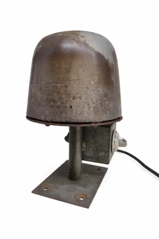 Ferro de Chapeleiro Antigo