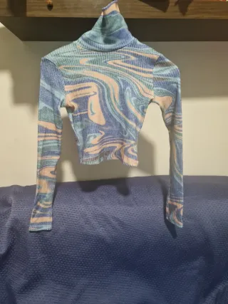 Jersey Bershka cuello vuelto estampado Talla XS