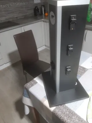 Torre de carga collares GPS