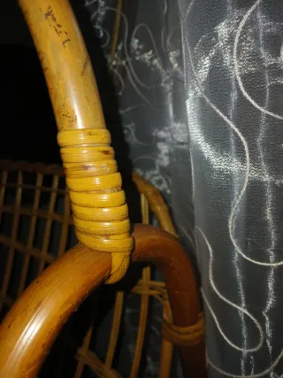 Portariviste in rattan