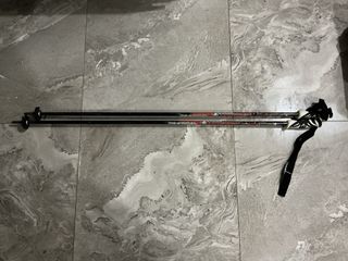 Esquís Dynastar con fijaciones